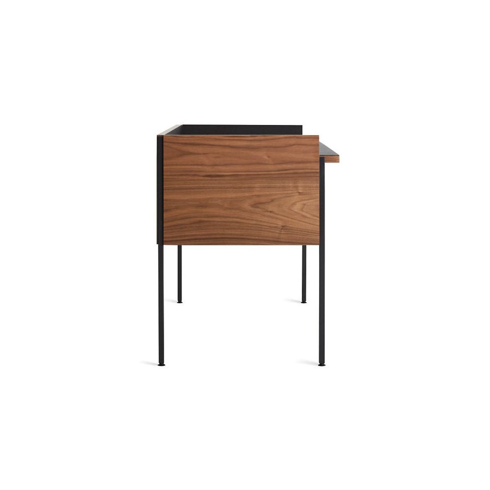 Tabloid Desk