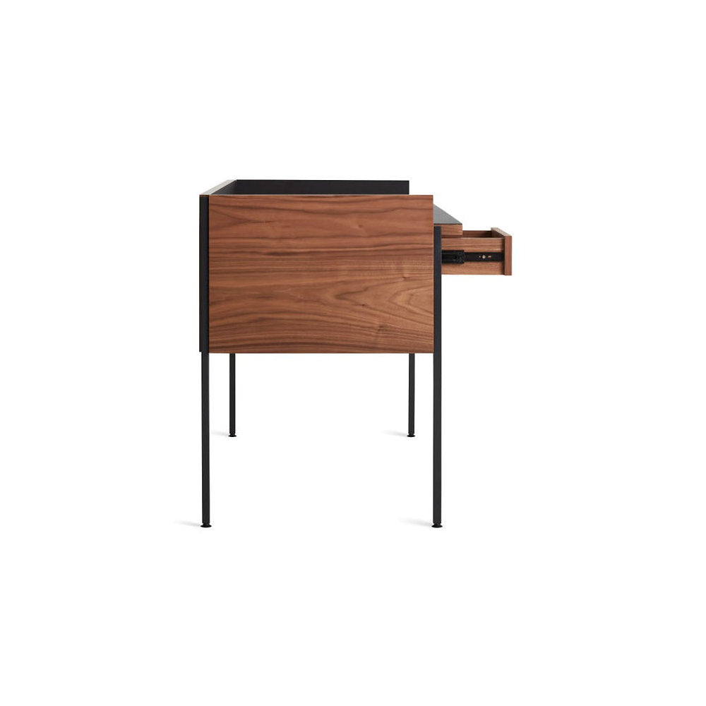 Tabloid Desk