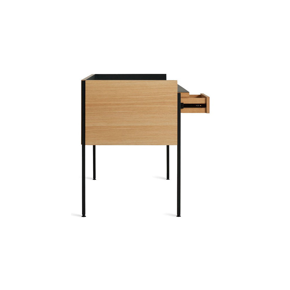 Tabloid Desk