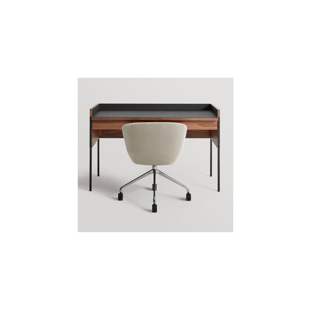Tabloid Desk